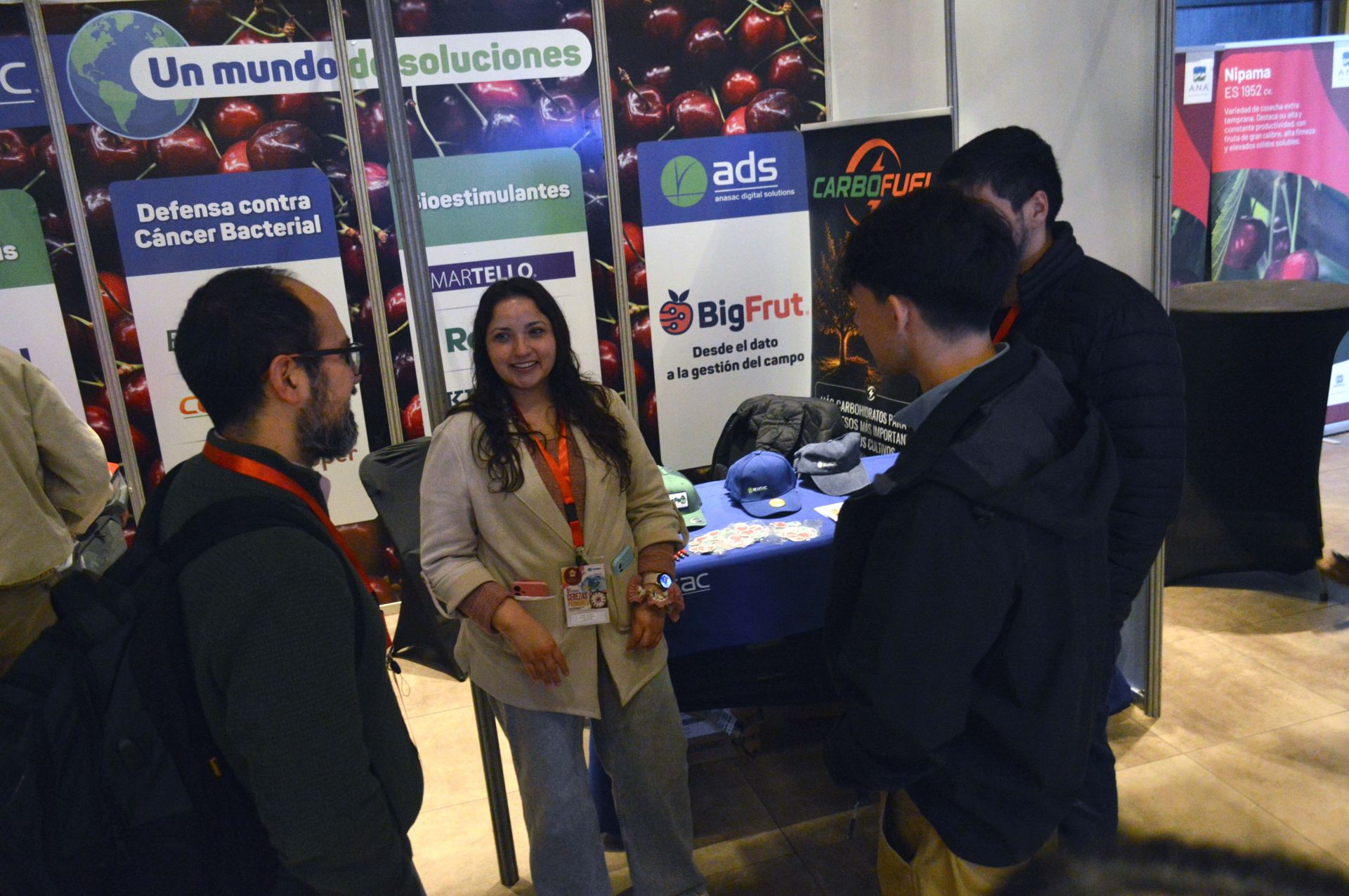5° Seminario Internacional Cerezas Primores — stands y muestra comercial, fotografía 4