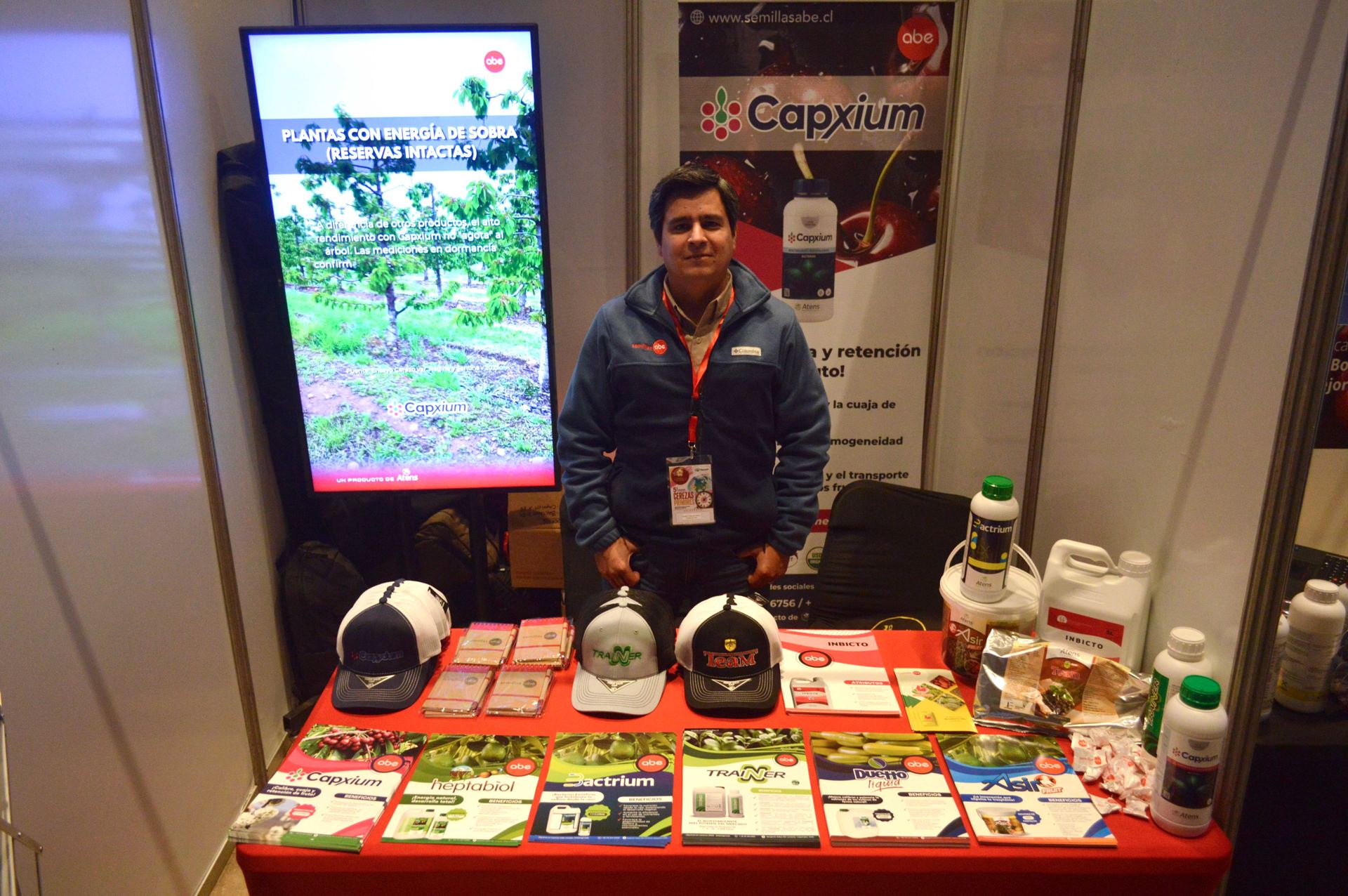 5° Seminario Internacional Cerezas Primores — stands y muestra comercial, fotografía 7