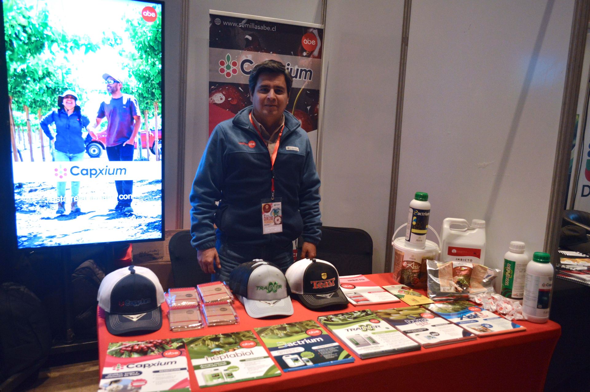 5° Seminario Internacional Cerezas Primores — stands y muestra comercial, fotografía 8