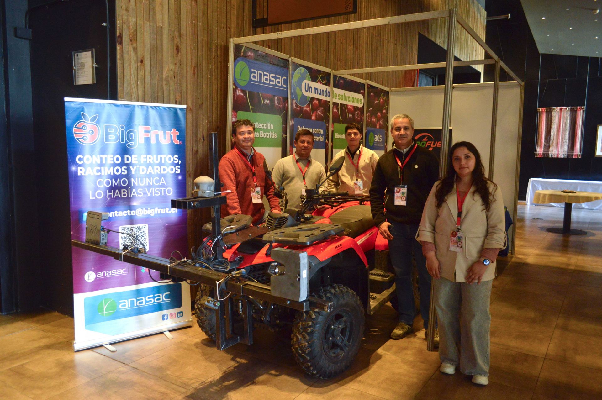 5° Seminario Internacional Cerezas Primores — stands y muestra comercial, fotografía 34
